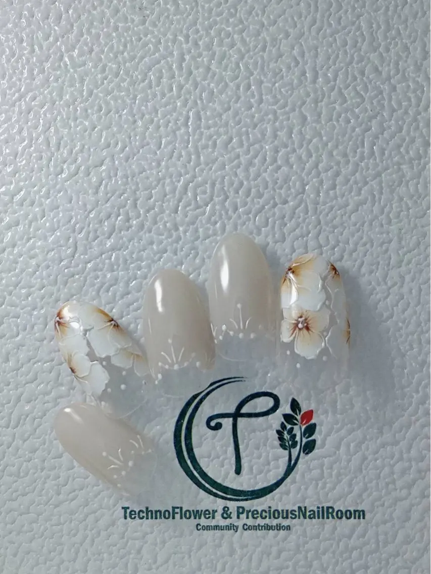 ネイル precious nail roomのネイルデザイン