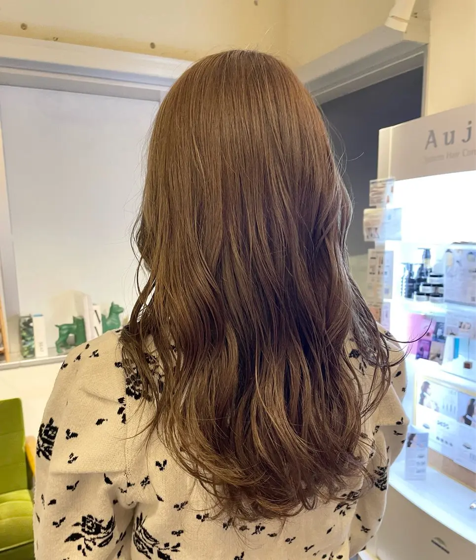 ロング ヘアカラー 加藤 未夢のヘアスタイル