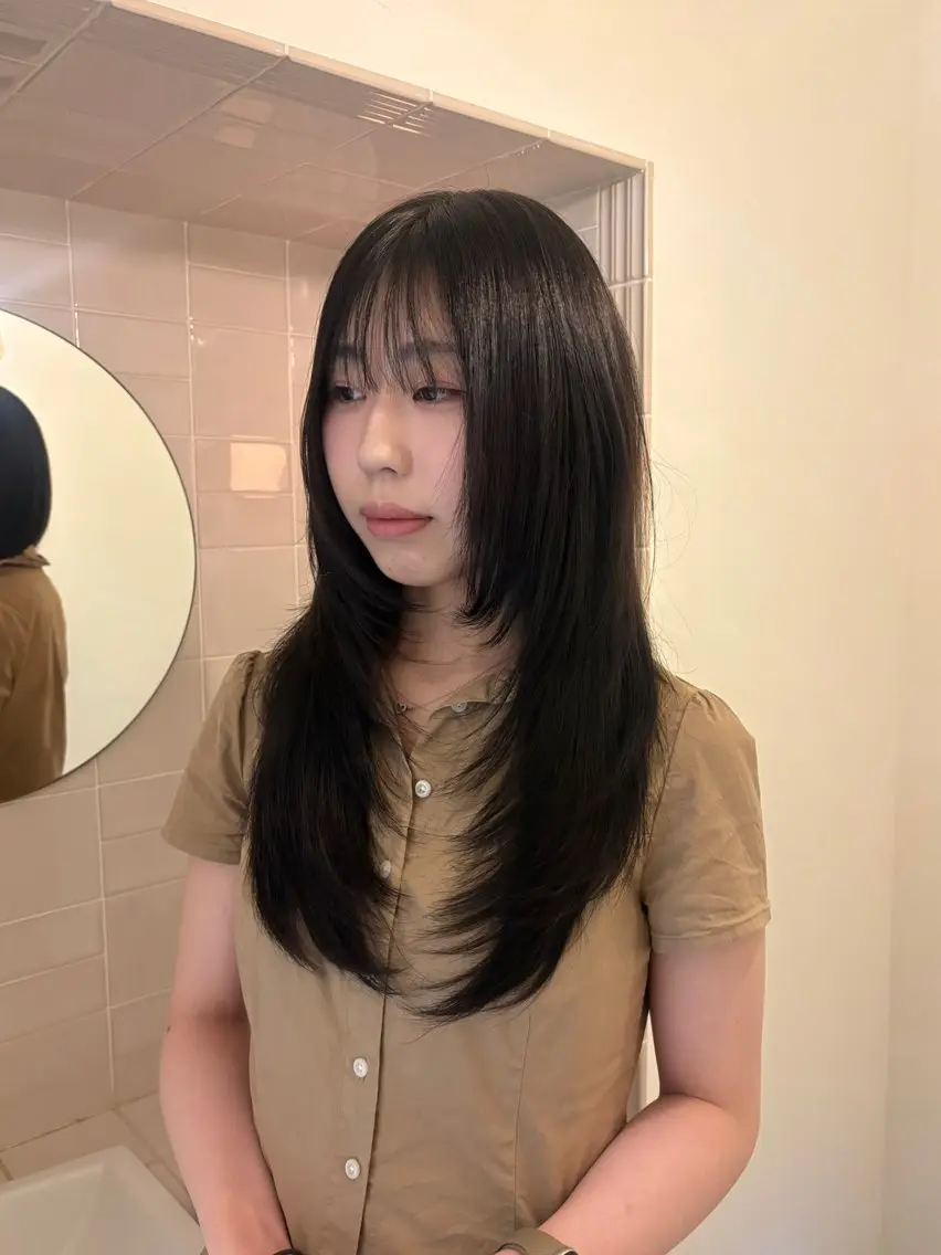 ロング カラー ブラウンカラー ダークブラウン ヘアカラー 加藤 優那のヘアスタイル