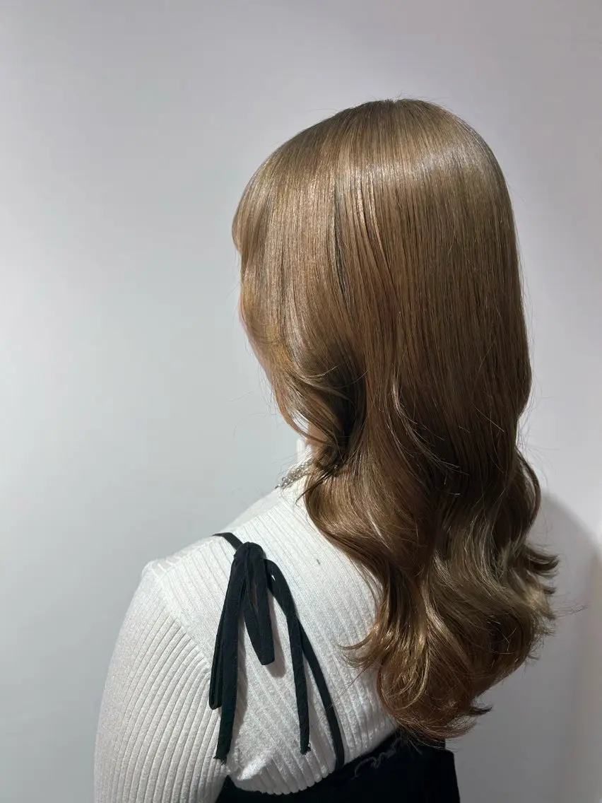 ロング ヘアカラー トリートメント 蓮池 愛海のヘアスタイル