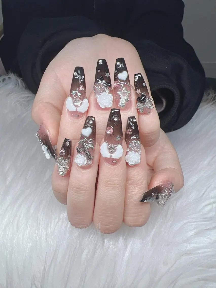 ネイル 長さ出し グラデーション 卒業式 キラキラネイル マグネットネイル Lee Nailsのネイルデザイン