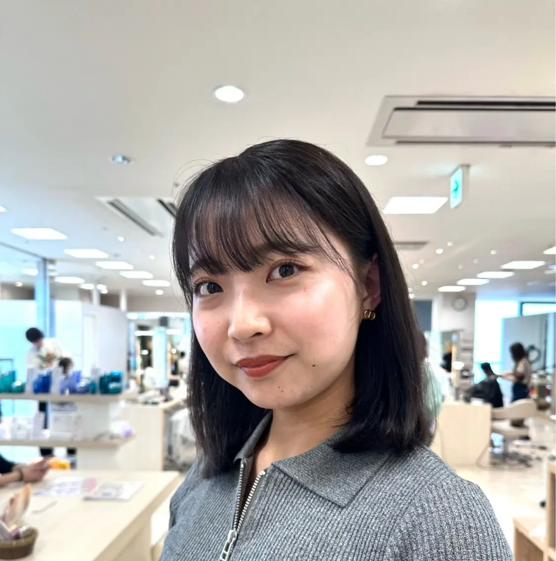 ミディアム カラー 艶髪 黄金比みくのヘアスタイル