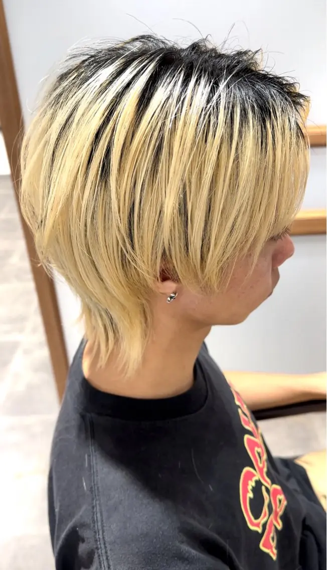 ショート レイヤーカット ウルフカット ウルフレイヤー 伊藤 慎吾のヘアスタイル