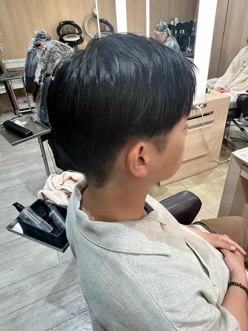 ショート カット 村岡 礼菜のヘアスタイル