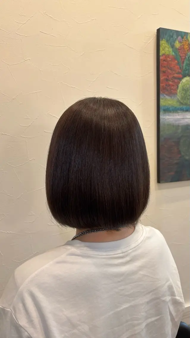 ショート カラー グレージュ 小笠原 望愛のヘアスタイル