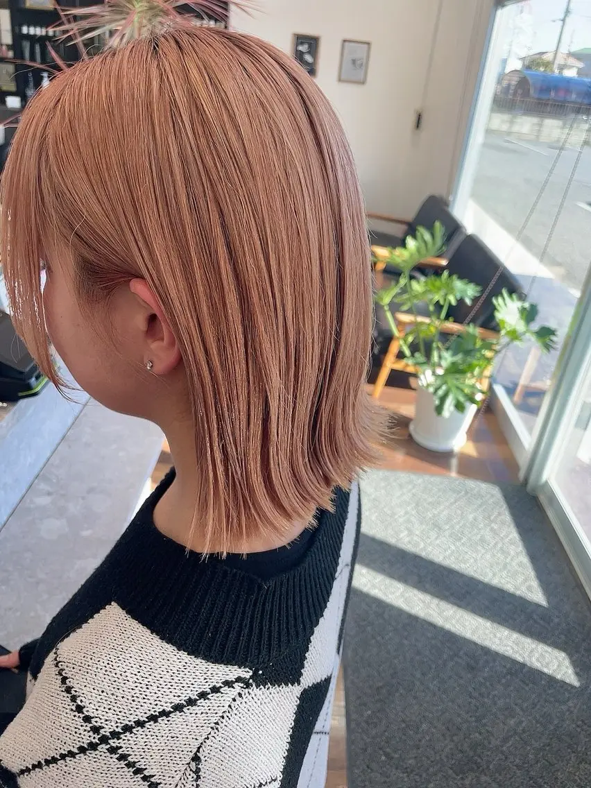 ミディアム カラー 嶋岡 乃愛のヘアスタイル