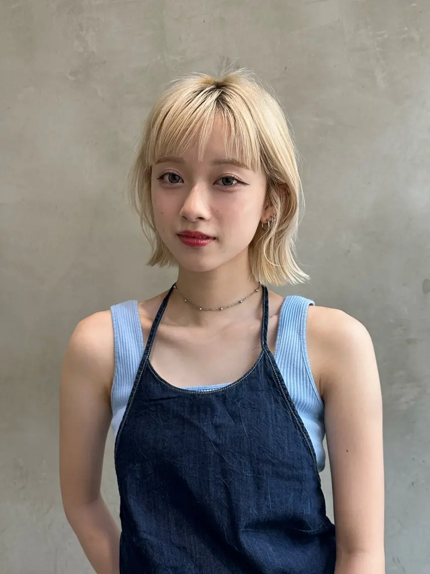 ショート カラー Aimee Shieのヘアスタイル