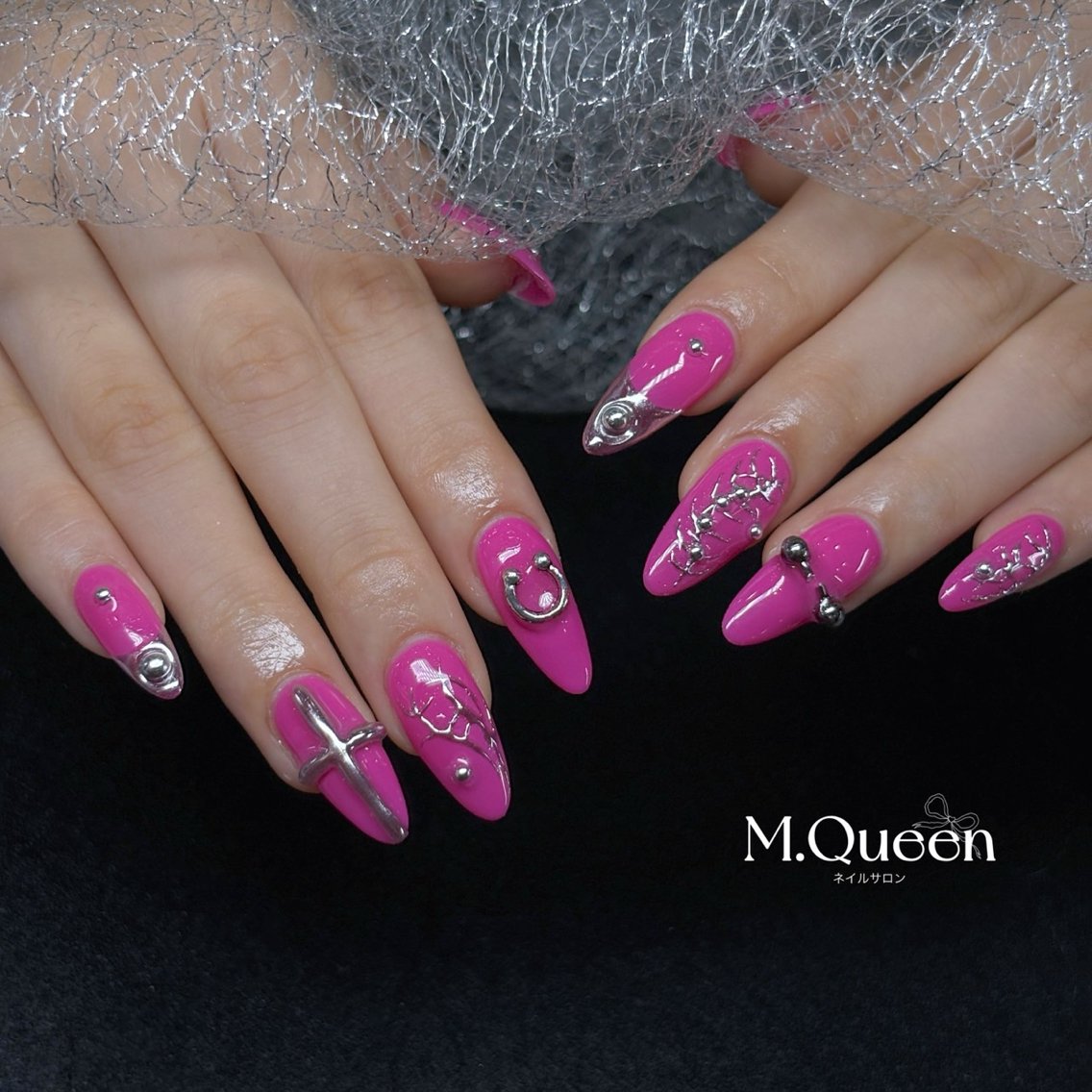 ネイル M.Queenネイル サロン天神今泉店のネイルデザイン