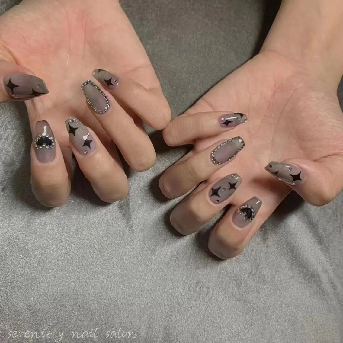 ネイル ハンドネイル ハンドケア ✨Serenity Nail salonのネイルデザイン