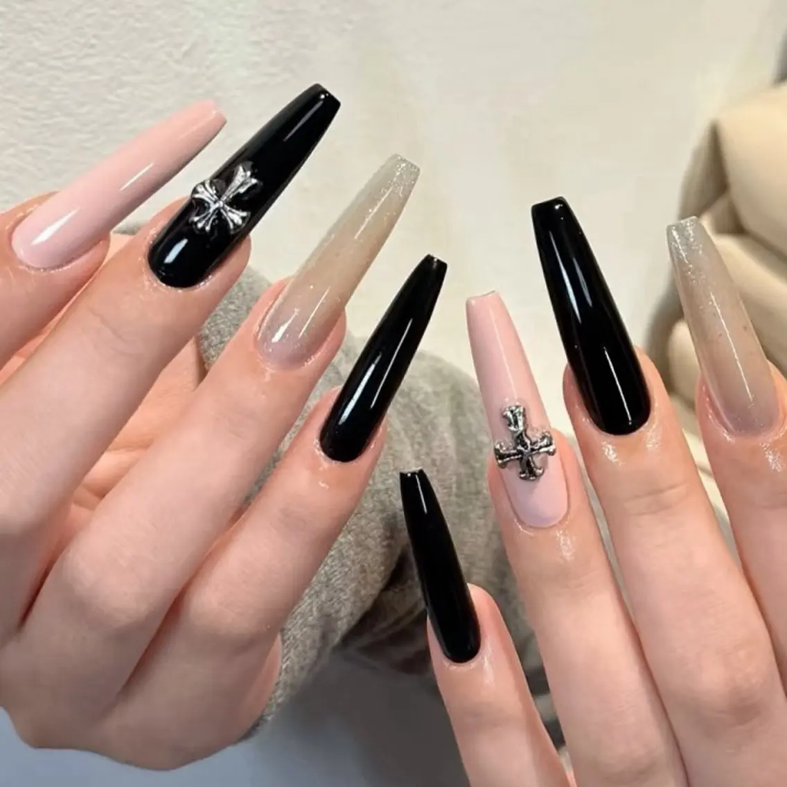 ネイル Mika Nails 心斎橋のネイルデザイン