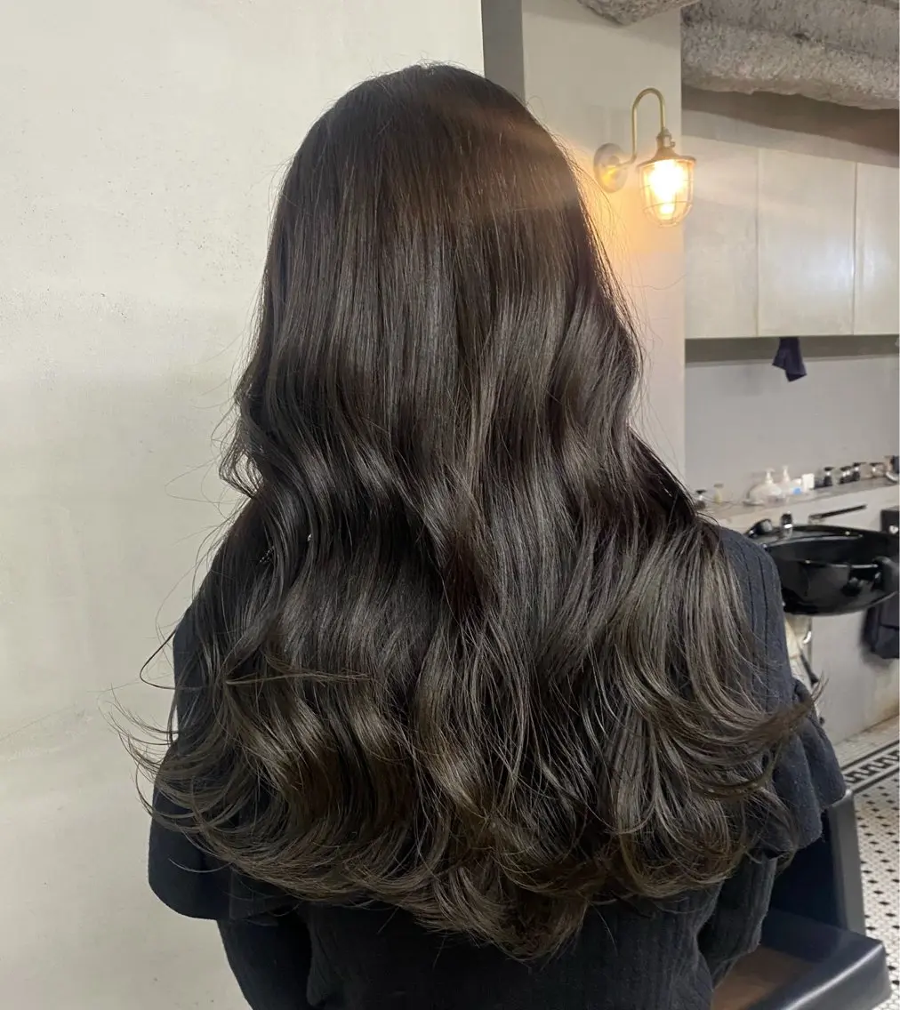 ロング カラー ヘアカラー トリートメント 新宿/韓国ヘア/ 髪質改善ストレートのヘアスタイル
