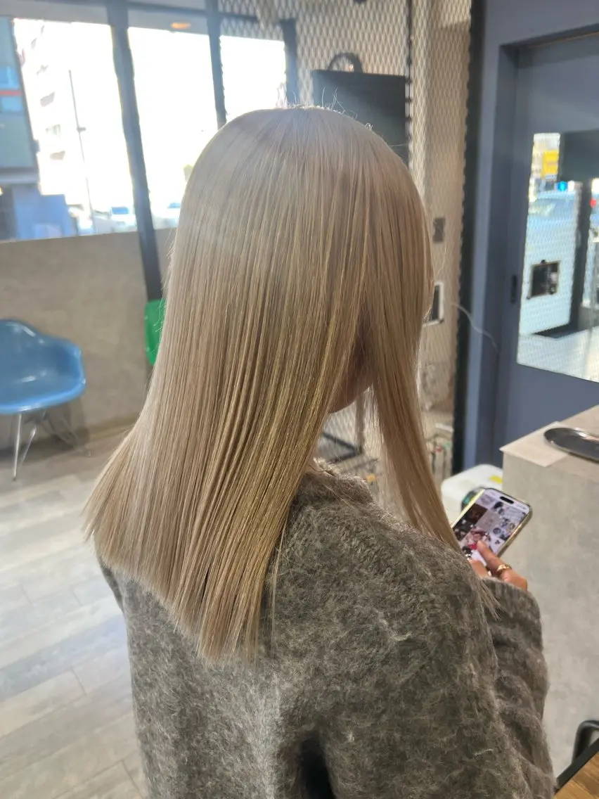 ミディアム カット ヘアカラー yuuna. 🪽のヘアスタイル