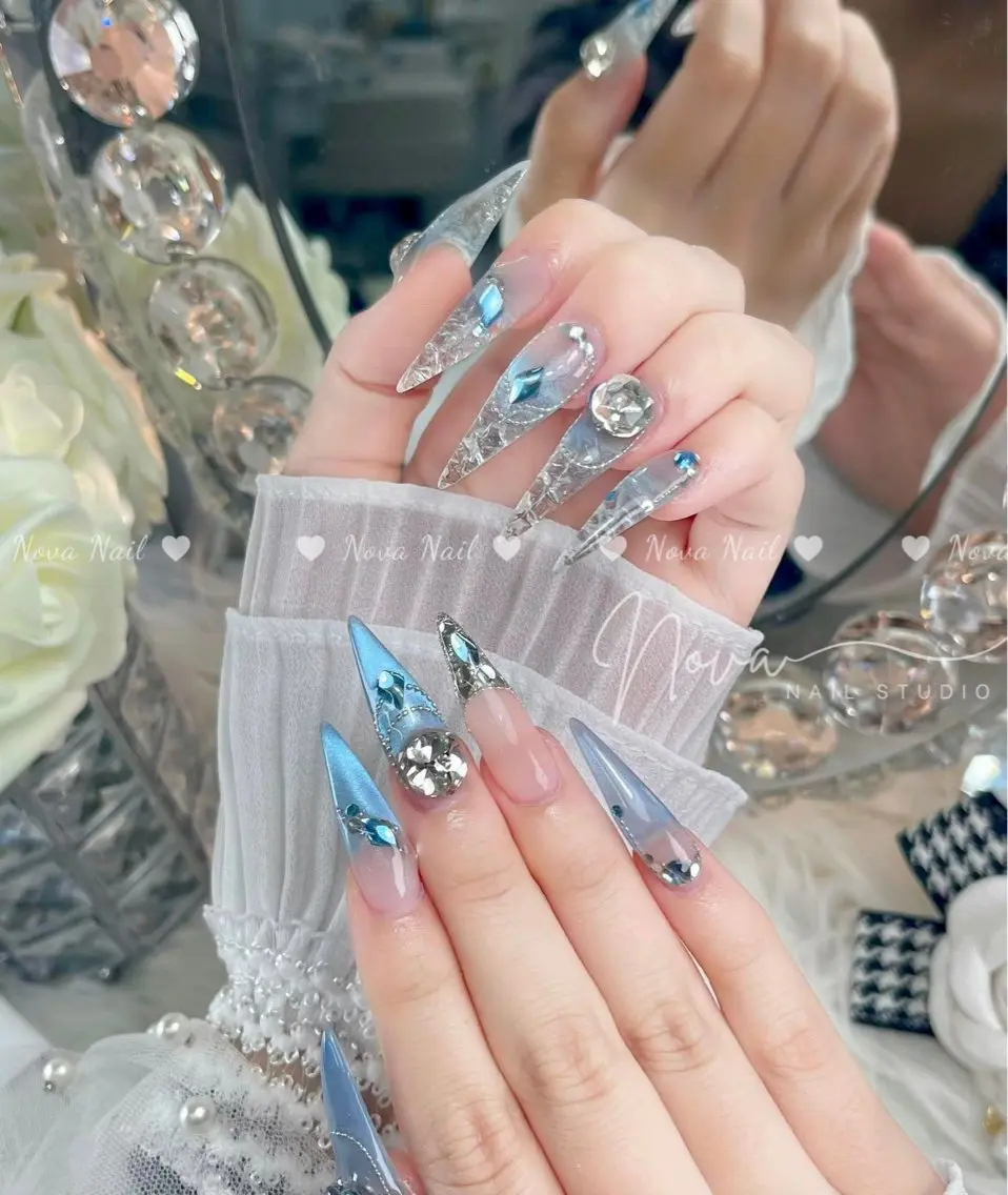 ネイル ハンドネイル ハンドケア Kitty Nail Novaのネイルデザイン
