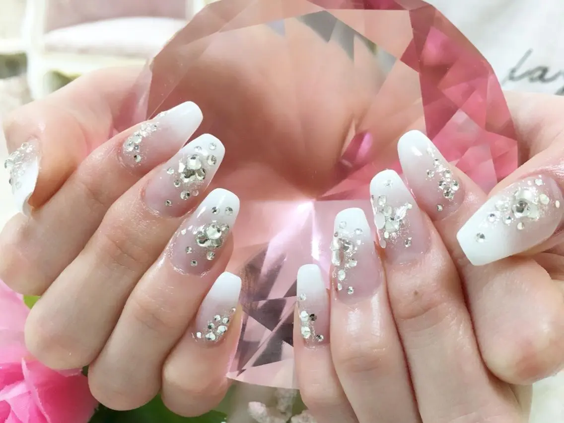 🉐当日限定【1日1名限定💓】✨宝石ネイル✨パーツ載せ放題☘️ミニモ限定✨ワンホンネイル🌸パラジェル取扱店の写真