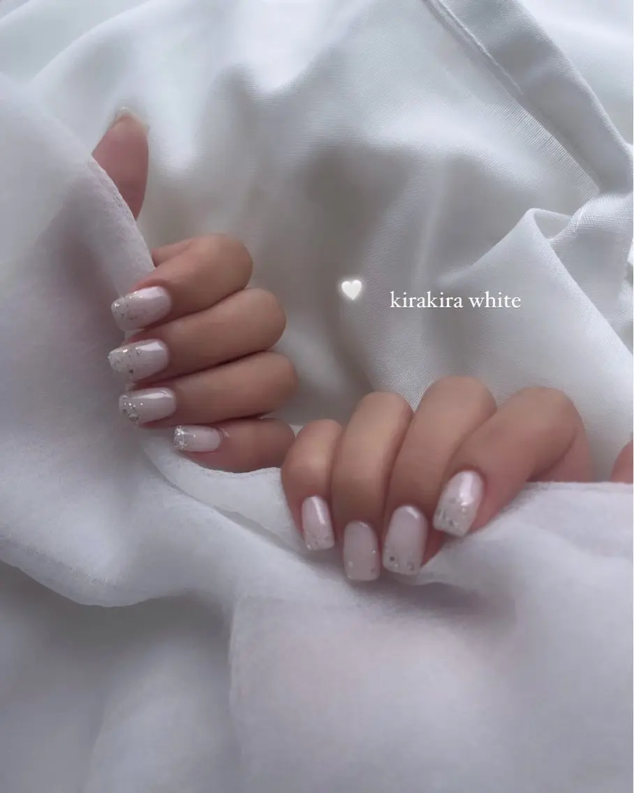 ネイル キラキラネイル ラメ(グリッター) ホワイト Rich+nail 🫧仙台🫧のネイルデザイン