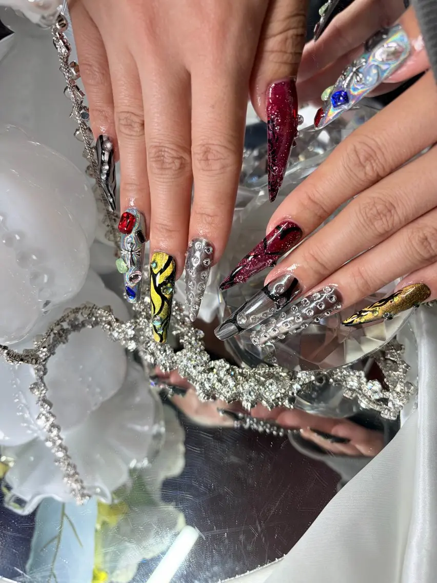 ネイル アートネイル スカルプネイル ハンドネイル ハンドケア Rits Nail 👽HARUTOのネイルデザイン