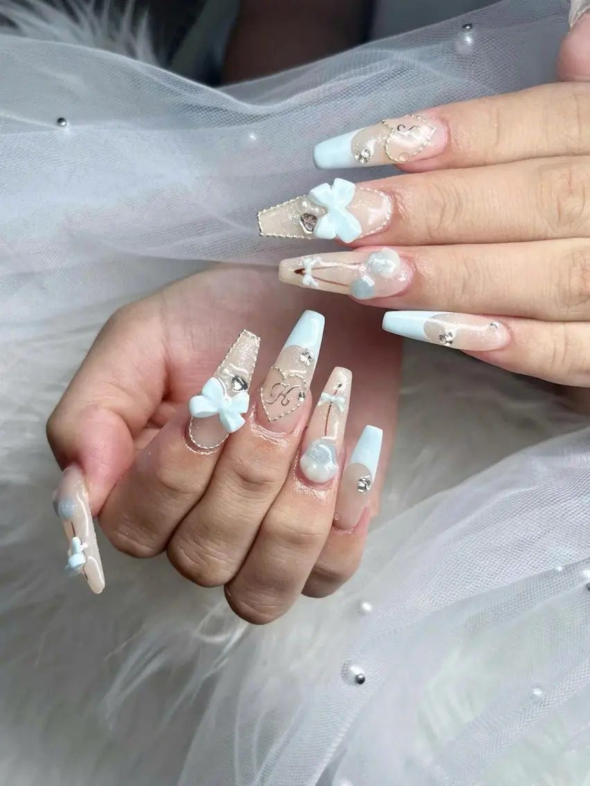 ネイル オーロラネイル フレンチネイル ジェルネイル ハロウィン 韓国ネイル ハンドネイル neco H.babynailのネイルデザイン
