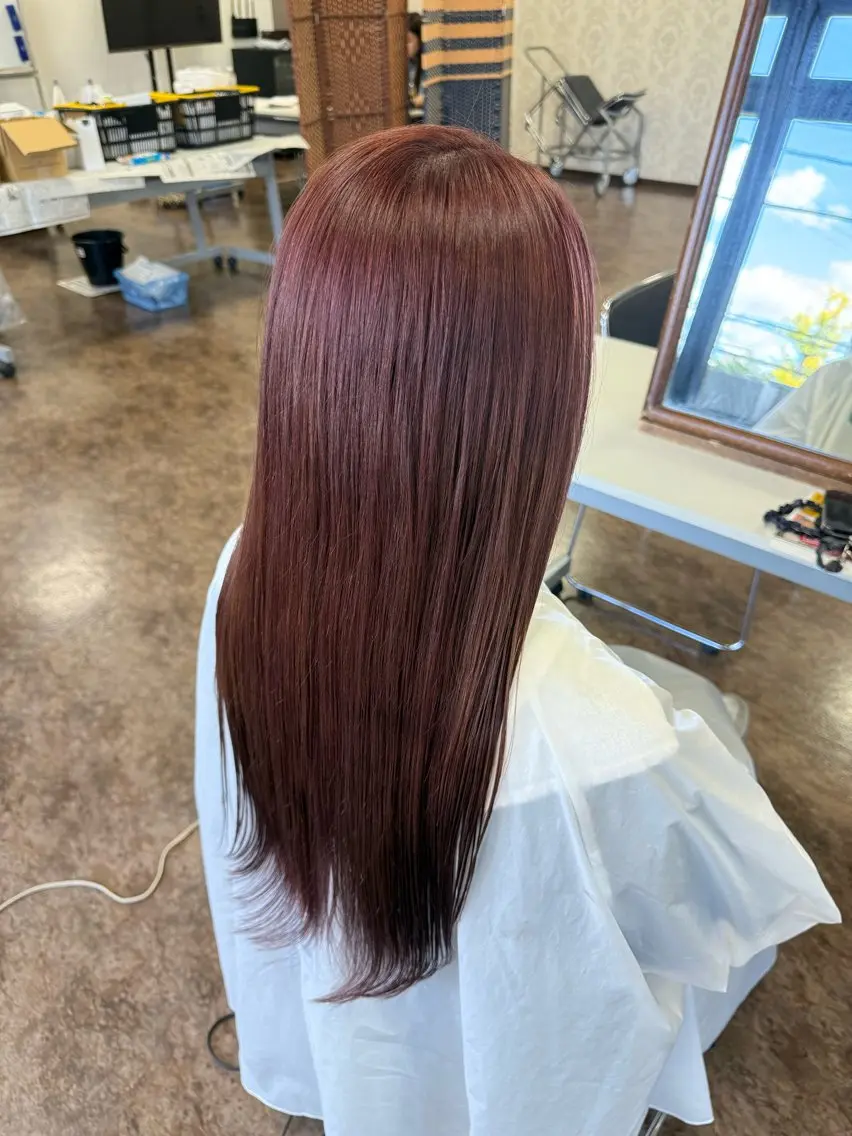 カラー 黒木 芽生のヘアスタイル