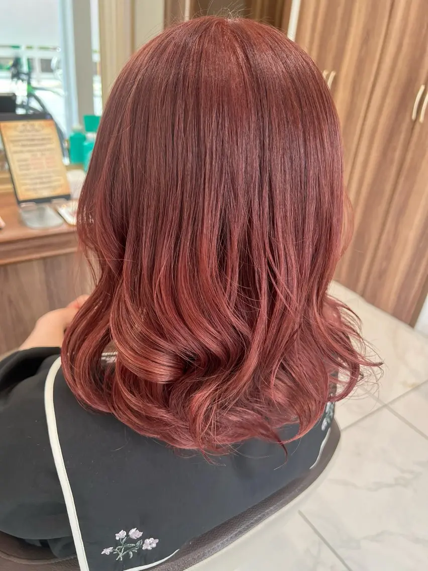 カラー 長尾菜々美🐰 ／ハイトーンカラーのヘアスタイル