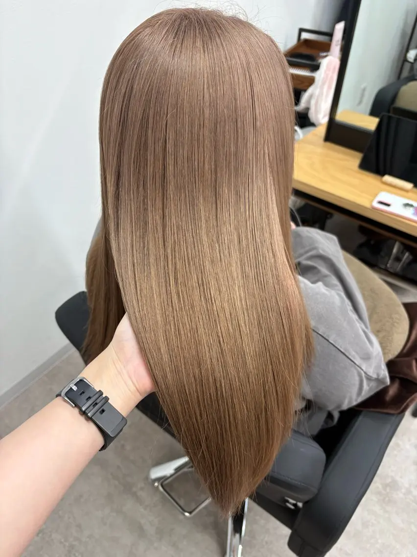 ロング ヘアカラー anB Bのヘアスタイル
