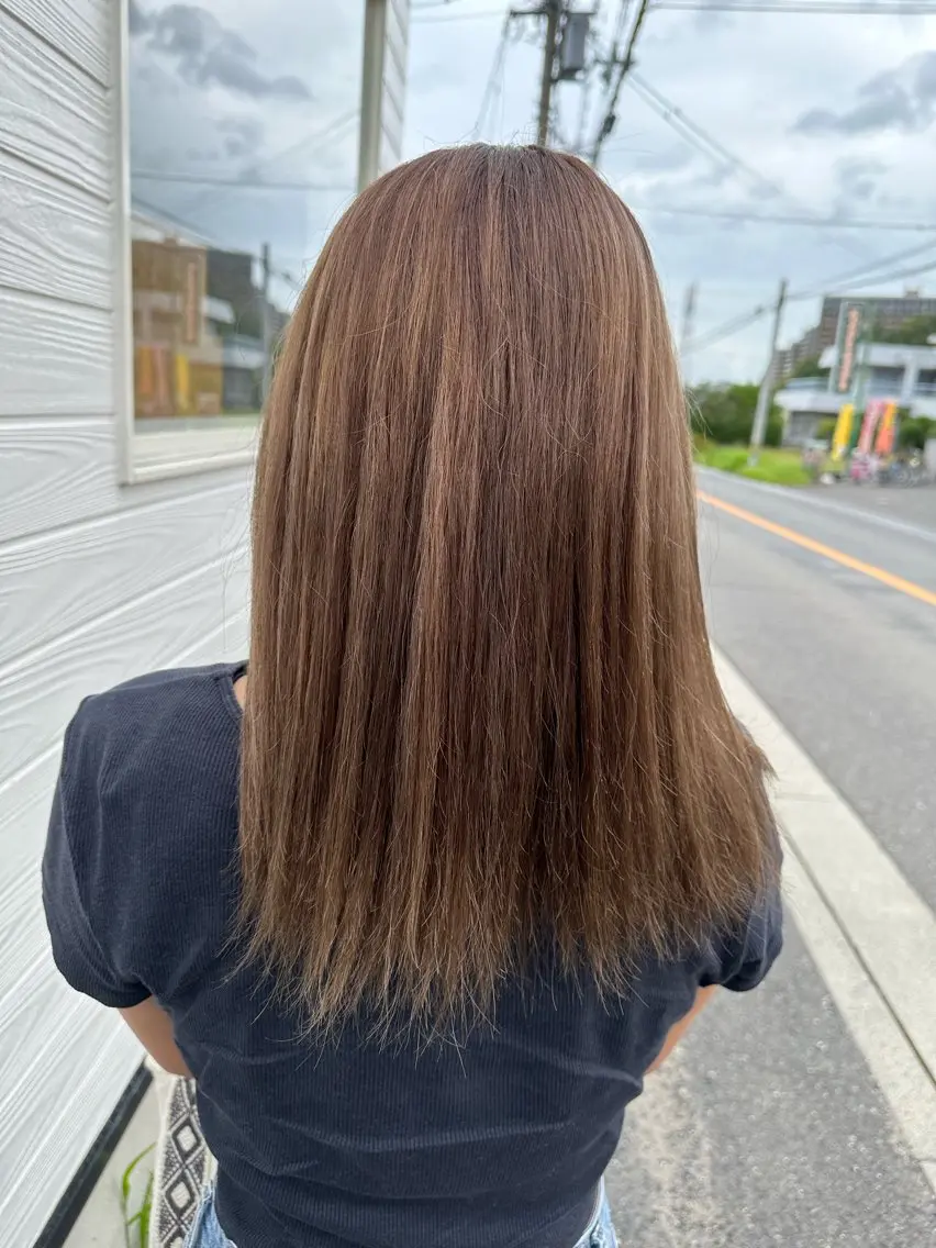 ミディアム ヘアカラー 半田 知穂のヘアスタイル