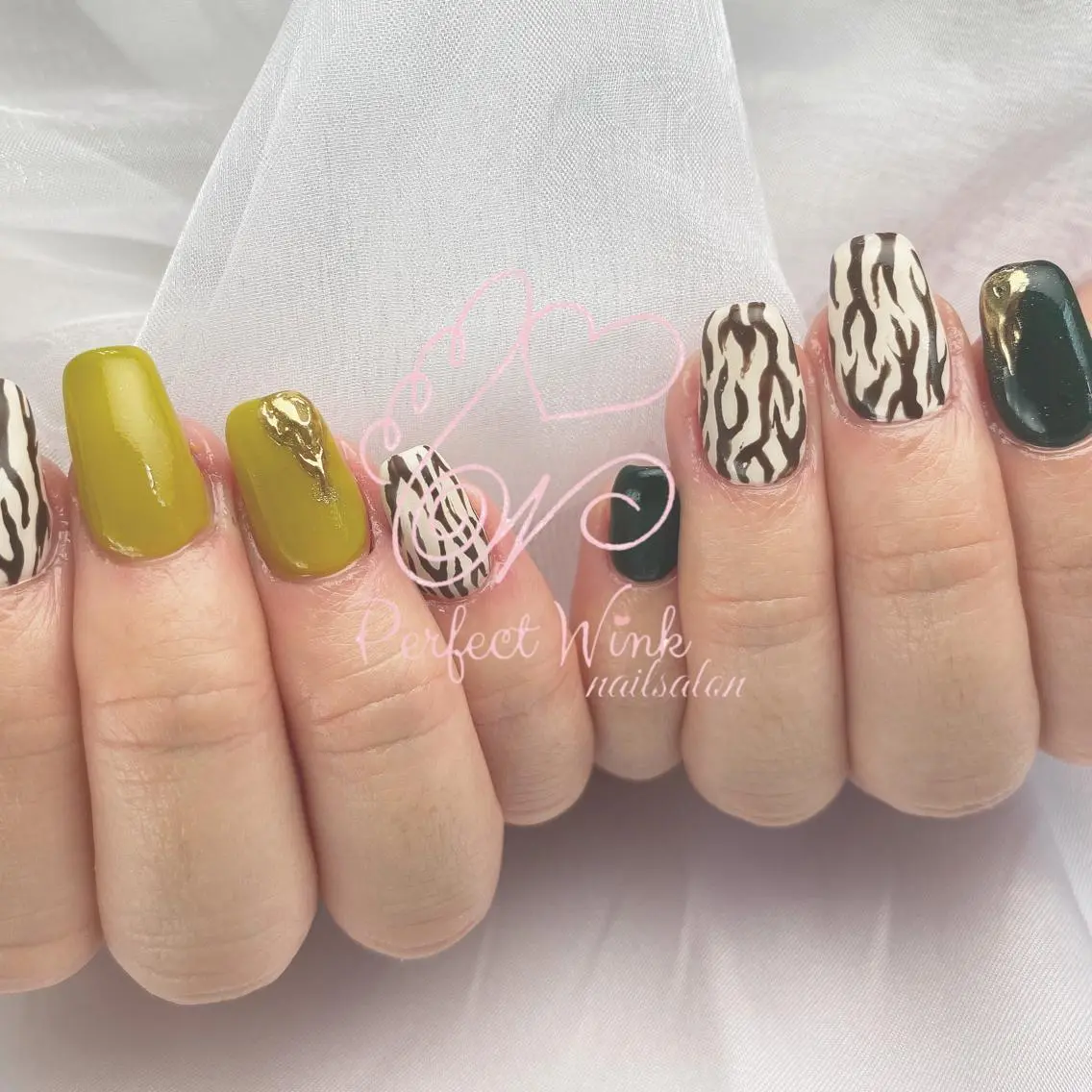 ネイル ブラウン 💅Perfect Wink RUI🌈のネイルデザイン