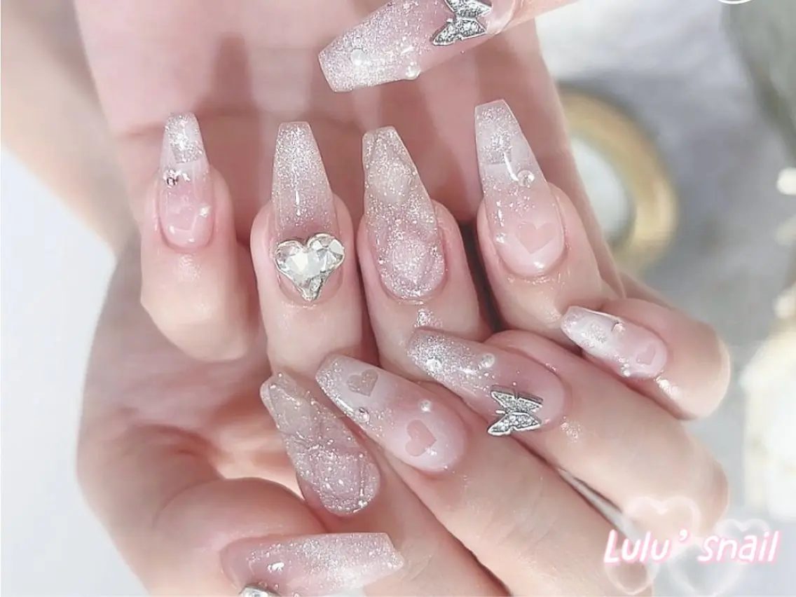 ネイル 持ち込み Lulu’s ネイルのネイルデザイン