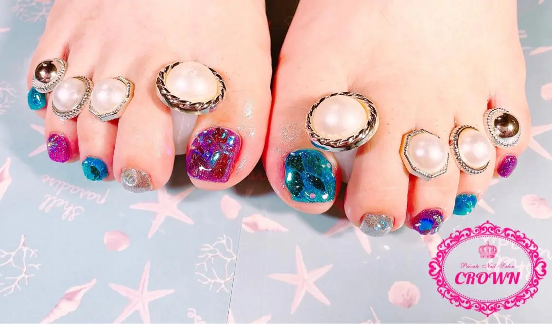 ネイル フットネイル CROWN プライベートサロンのネイルデザイン