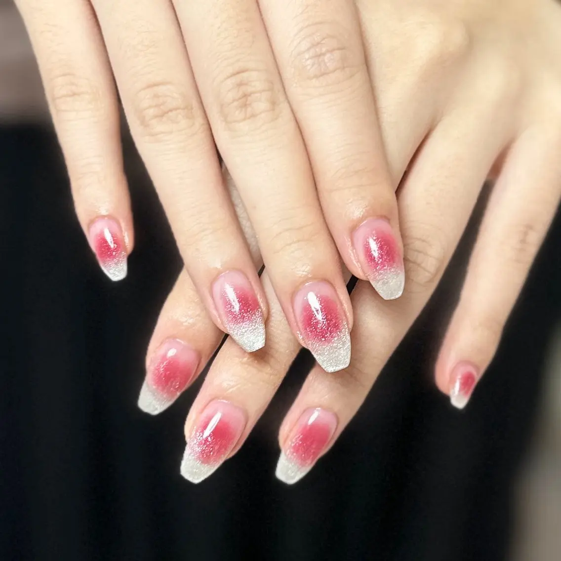 ネイル アートネイル オーロラネイル チークネイル フレンチネイル ガラスフレンチ 🎀YooLi Nail salonのネイルデザイン