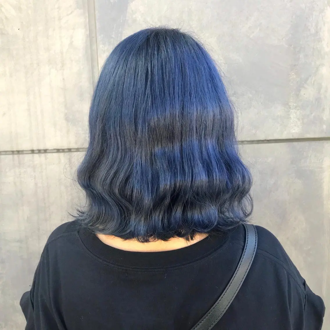 ミディアム カラー ブリーチ ブルーカラー ネイビーカラー タンバルモリ ヨシンモリ K-POP好き美容師 🇰🇷Kai.Yのヘアスタイル