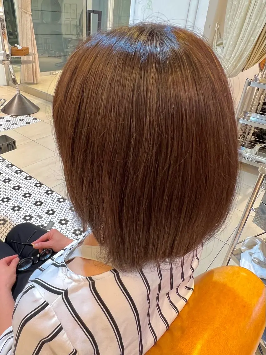 グレイカラー（白髪染め根本リタッチ）の写真