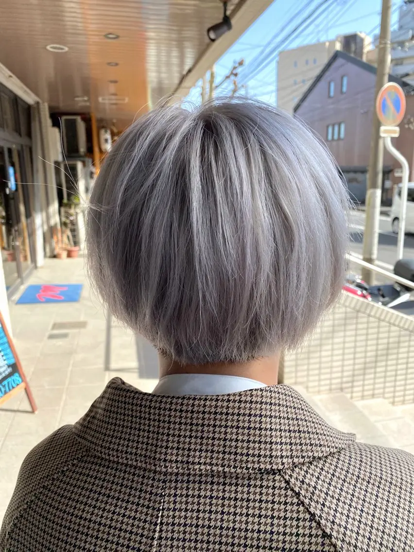 メンズカット+ケアブリーチ+カラーの写真
