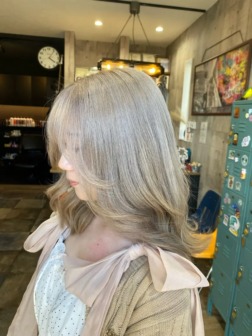 ミディアム ヘアカラー わたぬき りるのヘアスタイル