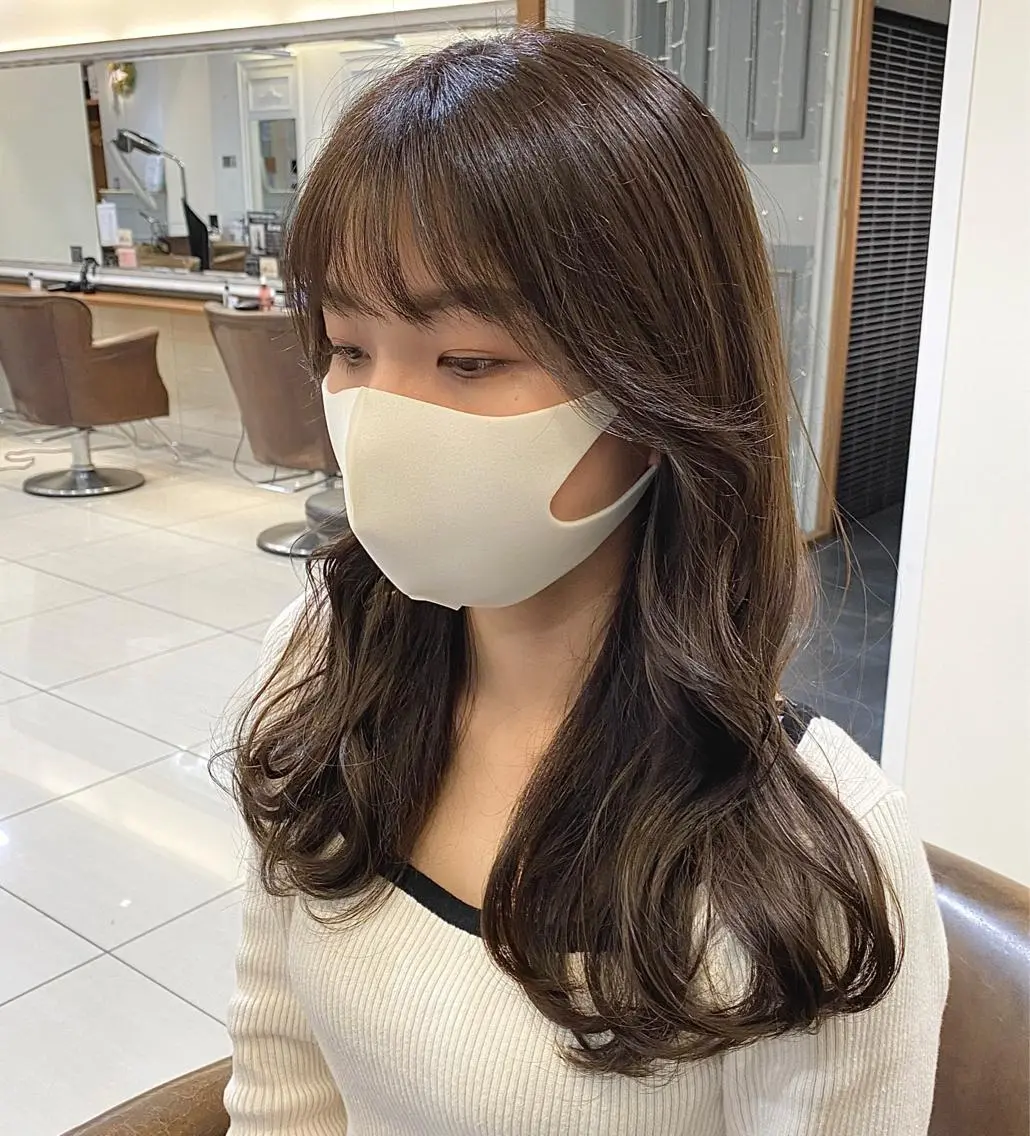 ロング カラー 透明感カラー くびれヘア エギョモリ ヨシンモリ 韓国風ヘア 横浜/レイヤーカット /韓国ヘア/佐藤記正のヘアスタイル