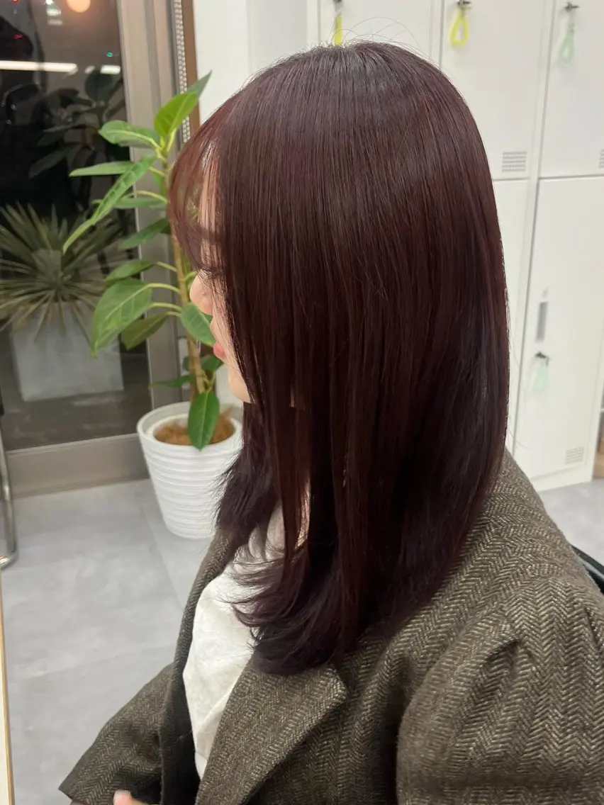 セミロング カラー レッドカラー ヘアカラー トリートメント 駒場 まといのヘアスタイル