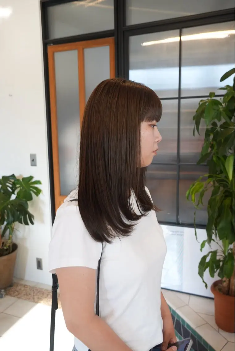 セミロング カラー ヘアカラー ウチミズ サヤカのヘアスタイル