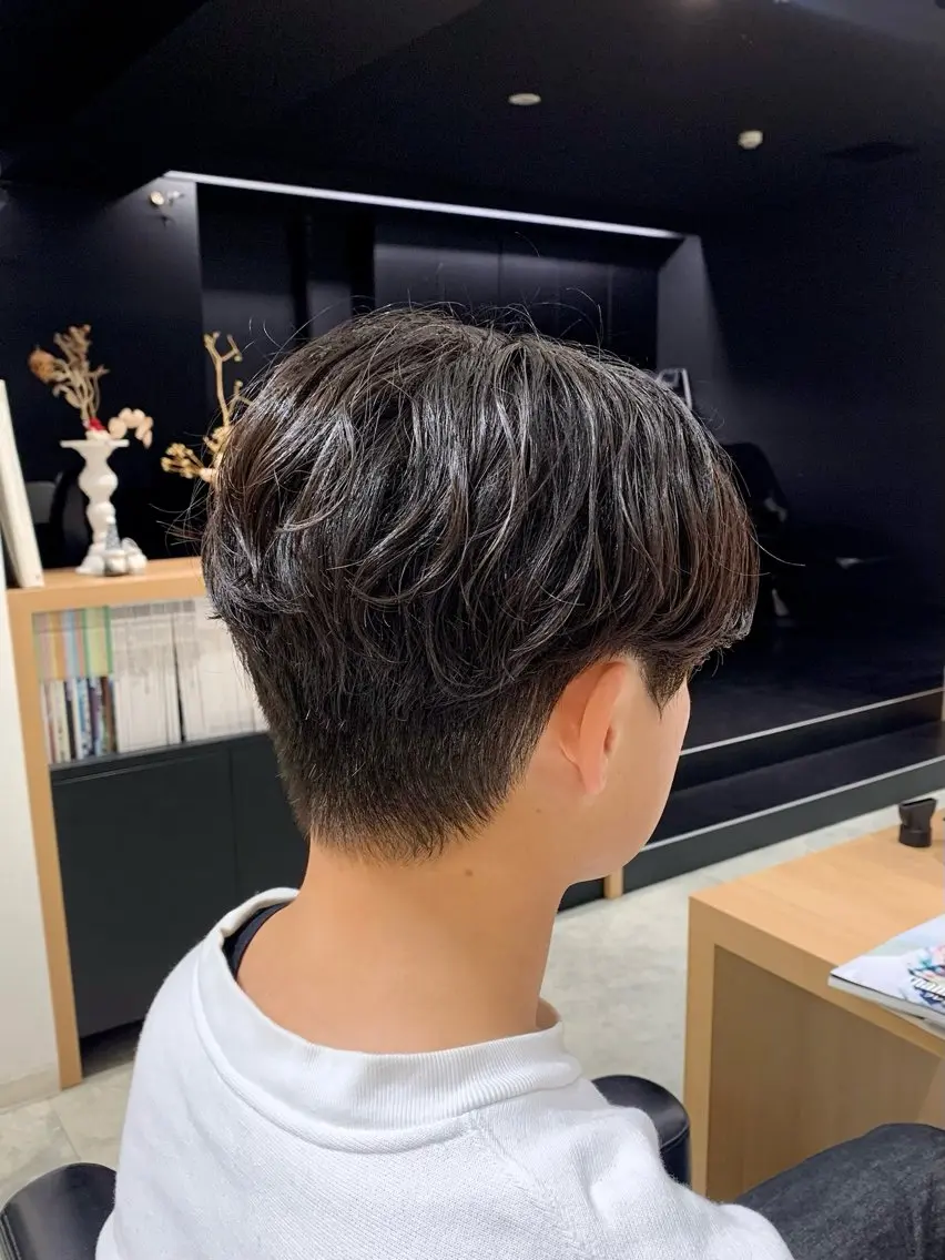 ショート パーマ くせ毛 カット パーマ メンズカット・ パーマ🎈はなさかのヘアスタイル