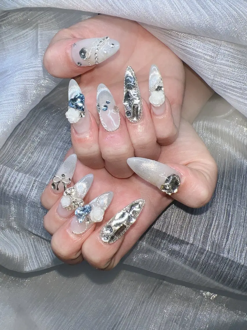 ネイル ハンドネイル Lee Nailsのネイルデザイン