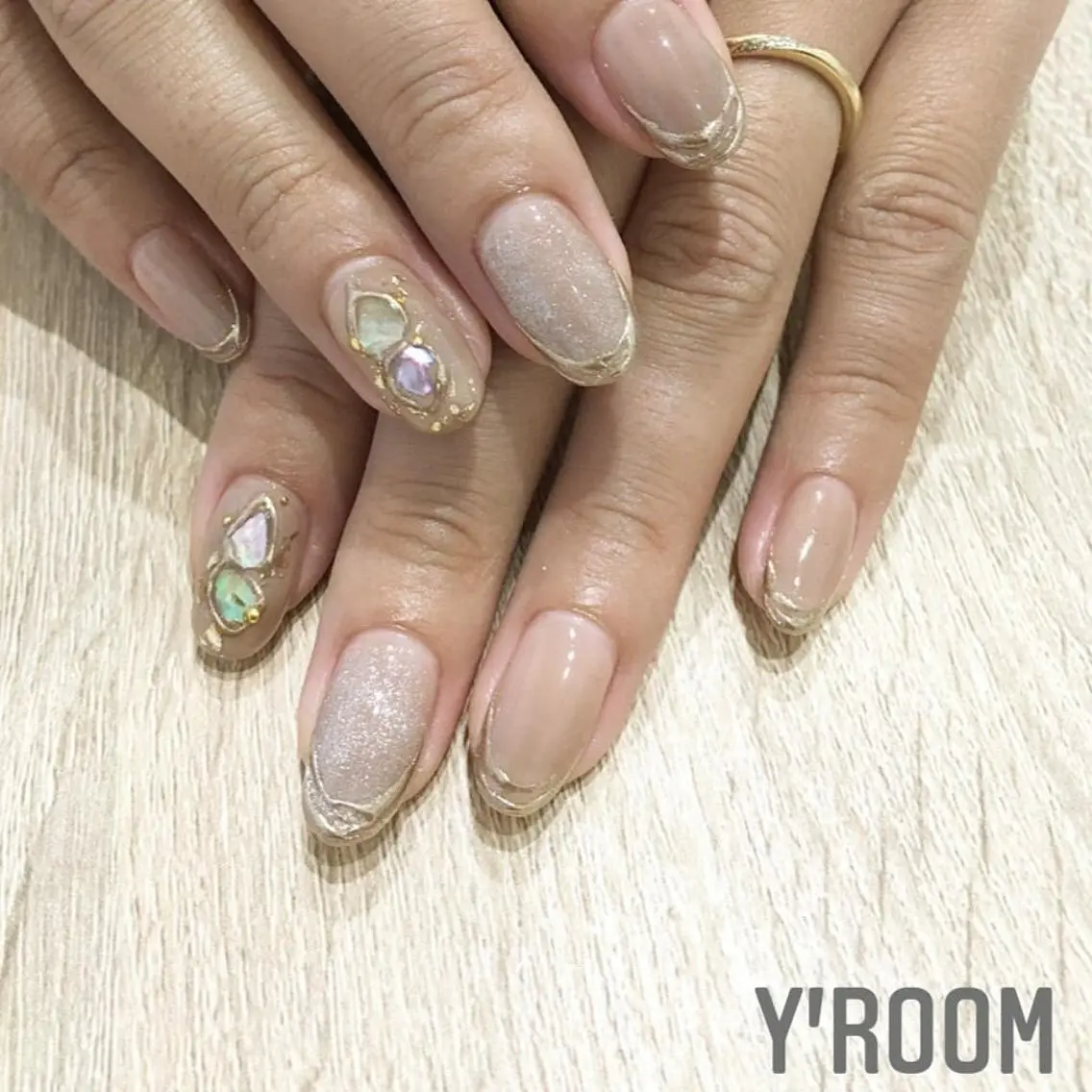 ネイル ジェルネイル マグネットネイル ニュアンスネイル ワンカラーネイル パラジェル ハンドネイル YUKA （ネイリスト）のネイルデザイン