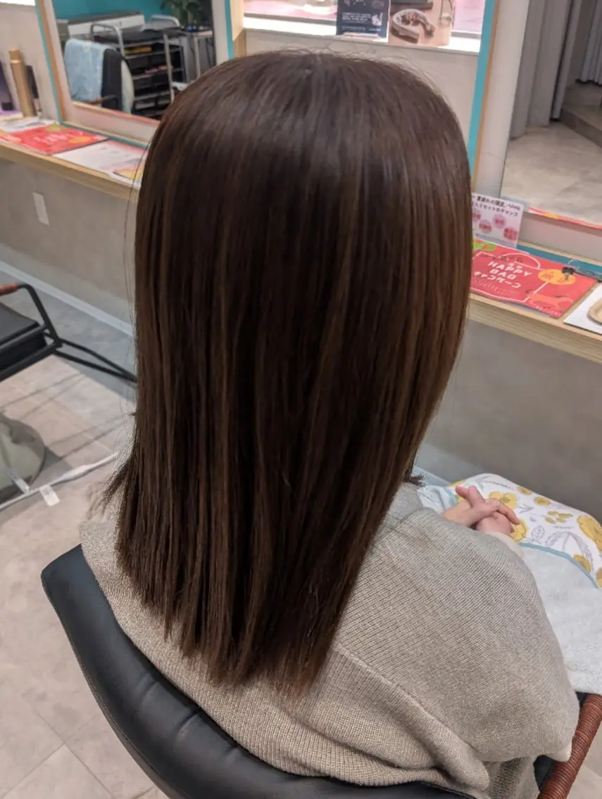 セミロング カラー カット ヘアカラー 田端みおと🐱 SoZoBridgeのヘアスタイル