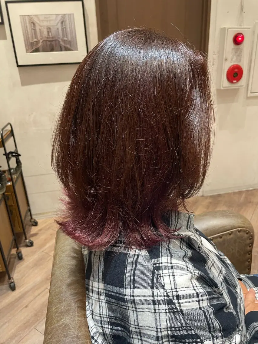 ミディアム カラー 森 泉琴のヘアスタイル