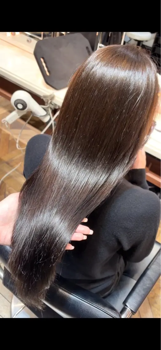 ロング カラー ブラウンカラー くすみブラウン オリーブブラウン カット ヘアカラー トリートメント ご新規様限定 透明感カラーKANAのヘアスタイル