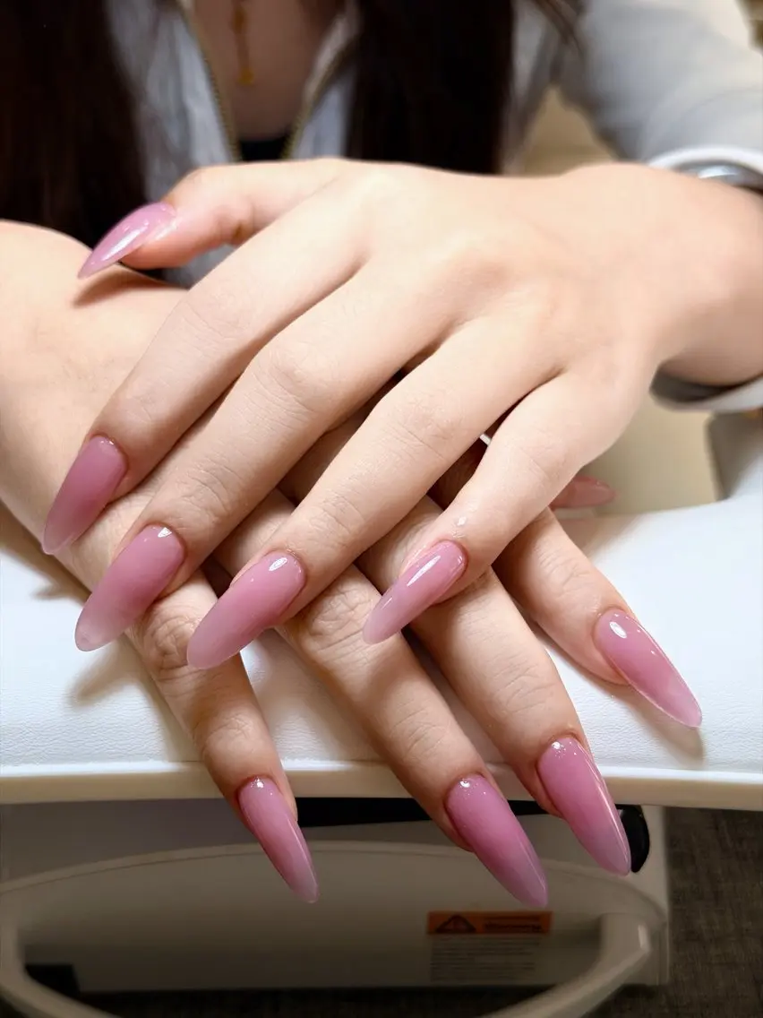ネイル 長さ出し ロングネイル ピンク ハンドネイル ハンドケア 中務 ゆえみのネイルデザイン