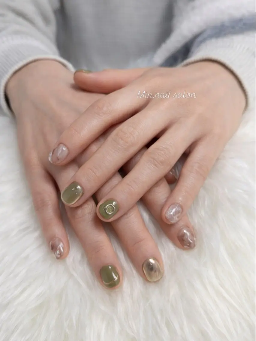 ネイル フットネイル フレンチネイル ジェルネイル グラデーション ミラーネイル Min. Nail Salonのネイルデザイン