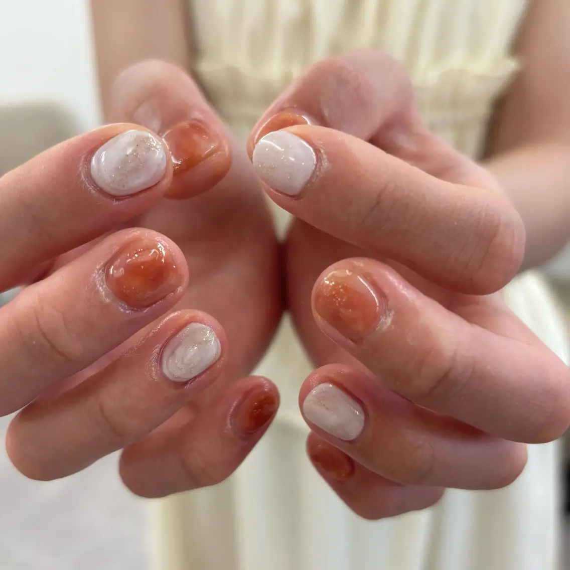 ネイル ジェルネイル ニュアンスネイル パラジェル ぷっくりネイル ハンドネイル マキノ ユイのネイルデザイン