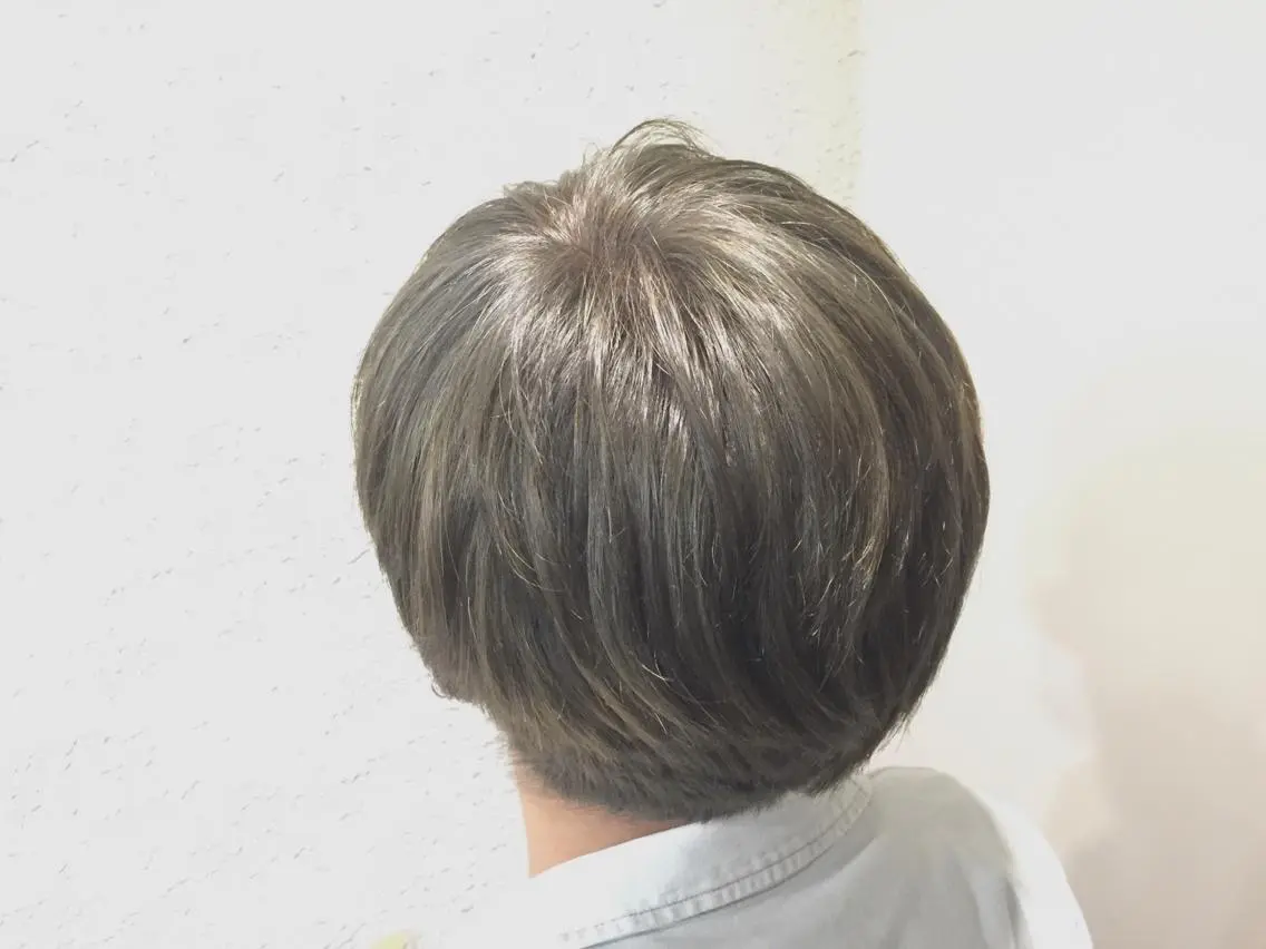 ショート カラー メンズ アッシュ 透明感カラー mayo 🐄🌈のヘアスタイル
