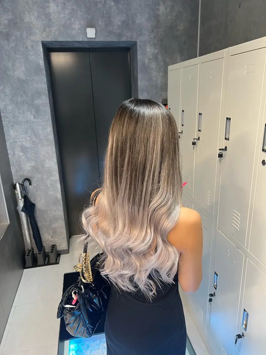 ロング カラー ヘアアレンジ カット ヘアカラー トリートメント エクステ ヘアセット 大人GAL製造機/カ ラー×エクステゆいとのヘアスタイル