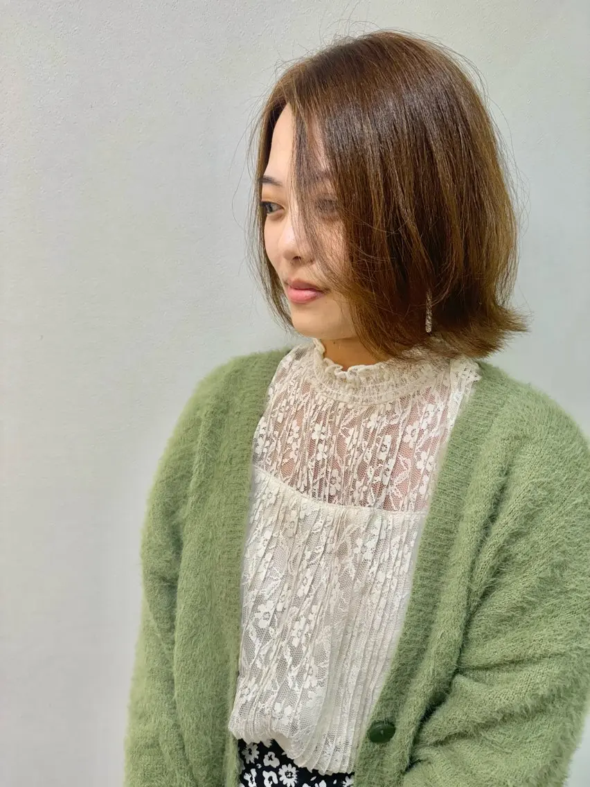 ショート カラー くびれヘア くびれレイヤー レイヤーカット 小顔カット カット ヘアカラー トリートメント ヘッドスパ 木原良 (キハラ リョウ)のヘアスタイル