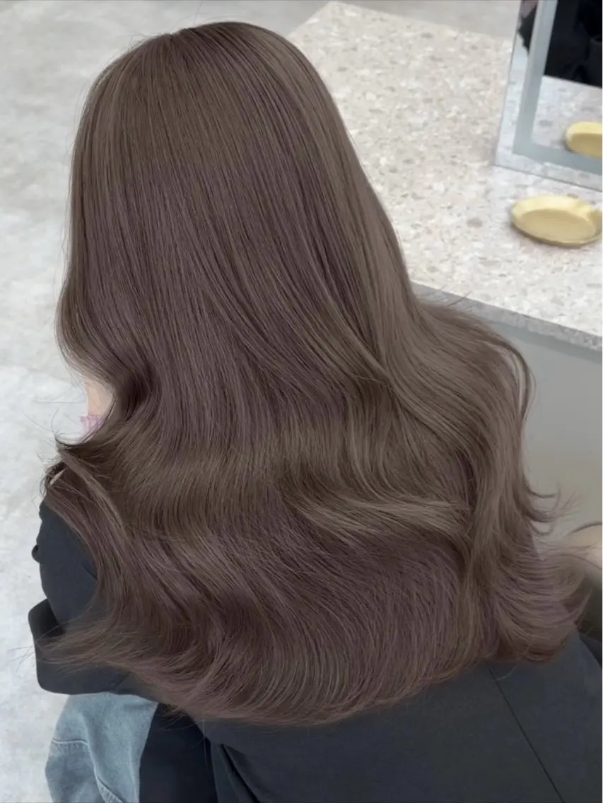 カラー 透明感カラー グレージュ ヘアカラー 🍯とろけるツヤ✨️ 透明感カラー/りんのヘアスタイル