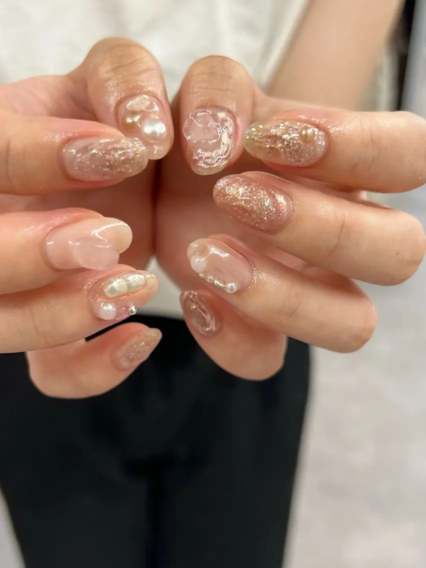 ネイル ジェルネイル キラキラネイル マグネットネイル ニュアンスネイル パラジェル ハンドネイル ハンドケア Bana_ Nailのネイルデザイン